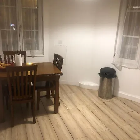 3 Pieces Gare Apartment *