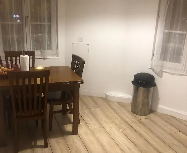 3 Pieces Gare Apartment *